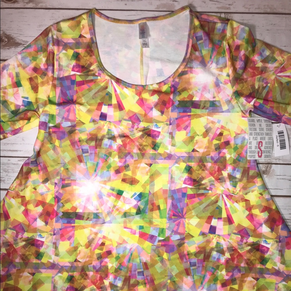 LuLaroe brand new perfect tee size small
